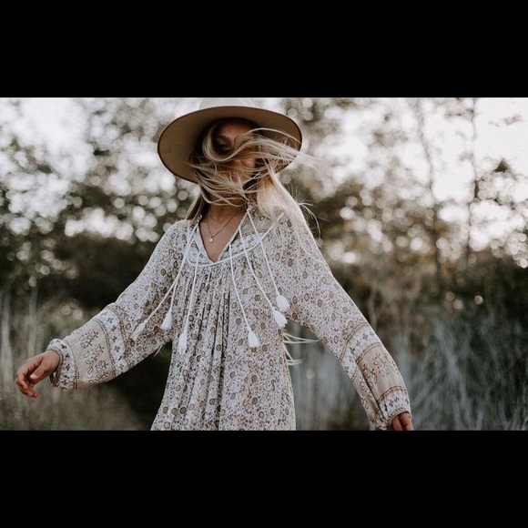 Luna Dress - Picture 2 of 6